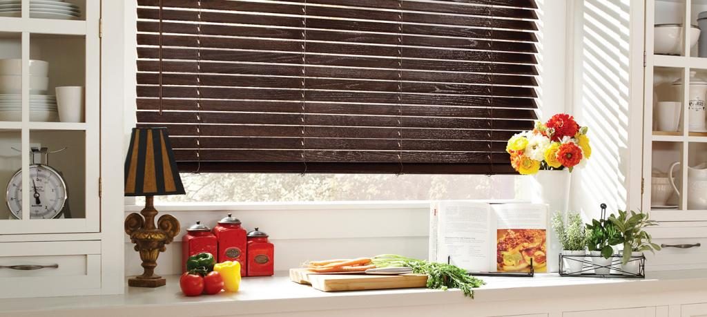 Hunter Douglas Parkland® Wood Blinds